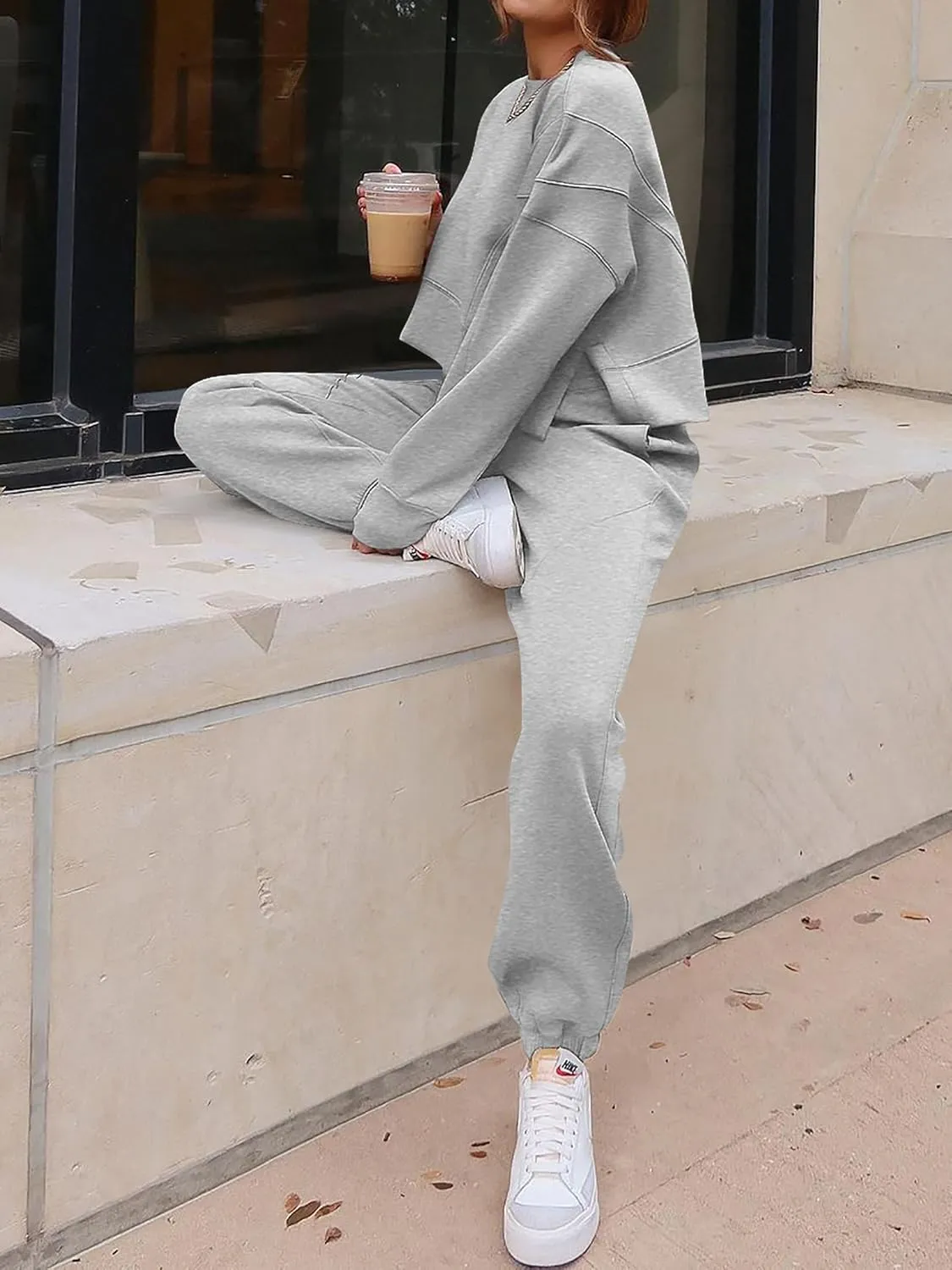 ANRABESS Womens 2 Piece Outfits Lounge Sets Cropped Sweatshirt & Joggers Fashion Sweatsuit Sweat Set 2025 Spring Travel