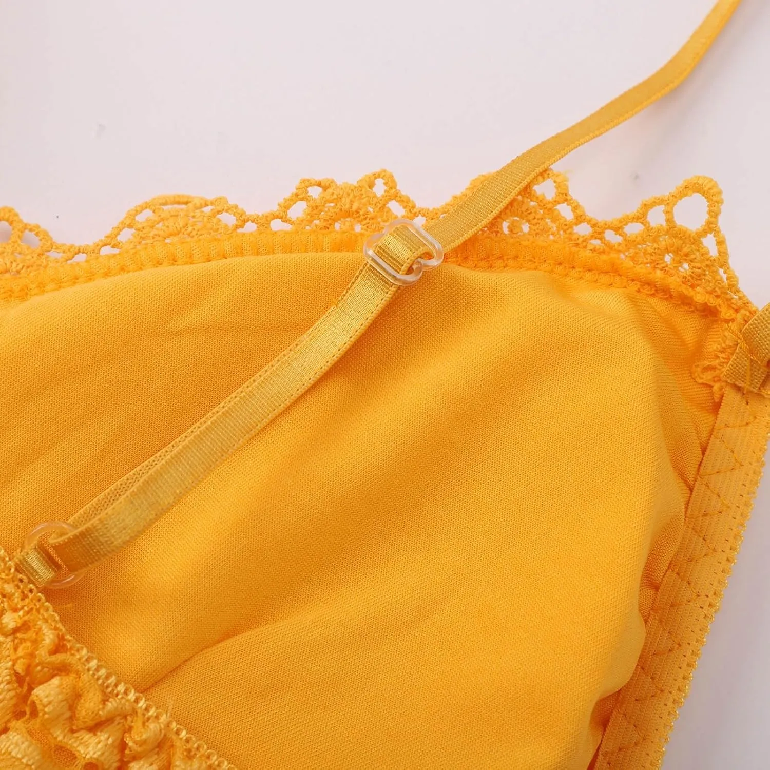 Bralettes for Women Lace Camisole Y2K Tank Top Strappy Cami Unpadded Bra Lingerie Crop Tops Outfits Everyday Bras