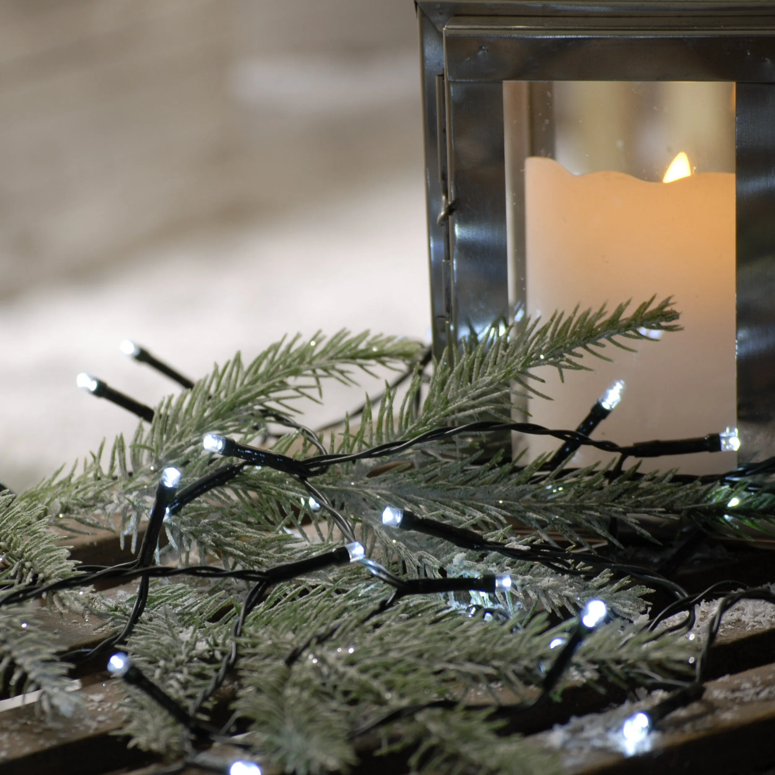Festive 400 Cool White LED Battery Operated String Lights