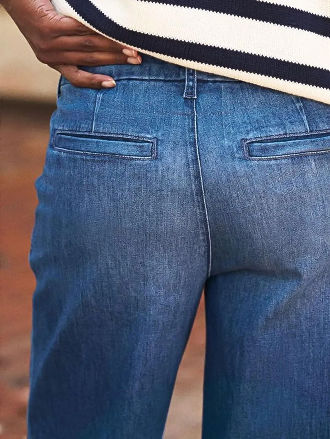 Flamingals Straight Wide Leg Jeans for Women Mid Waisted Casual Raw Hem Denim Capris Pants with Pockets