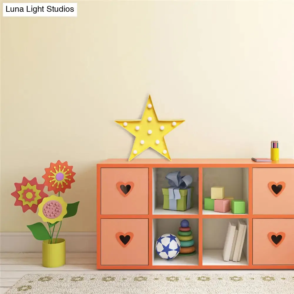 Star Shaped LED Night Light - Artistic Battery Powered Wall Light for Kindergarten